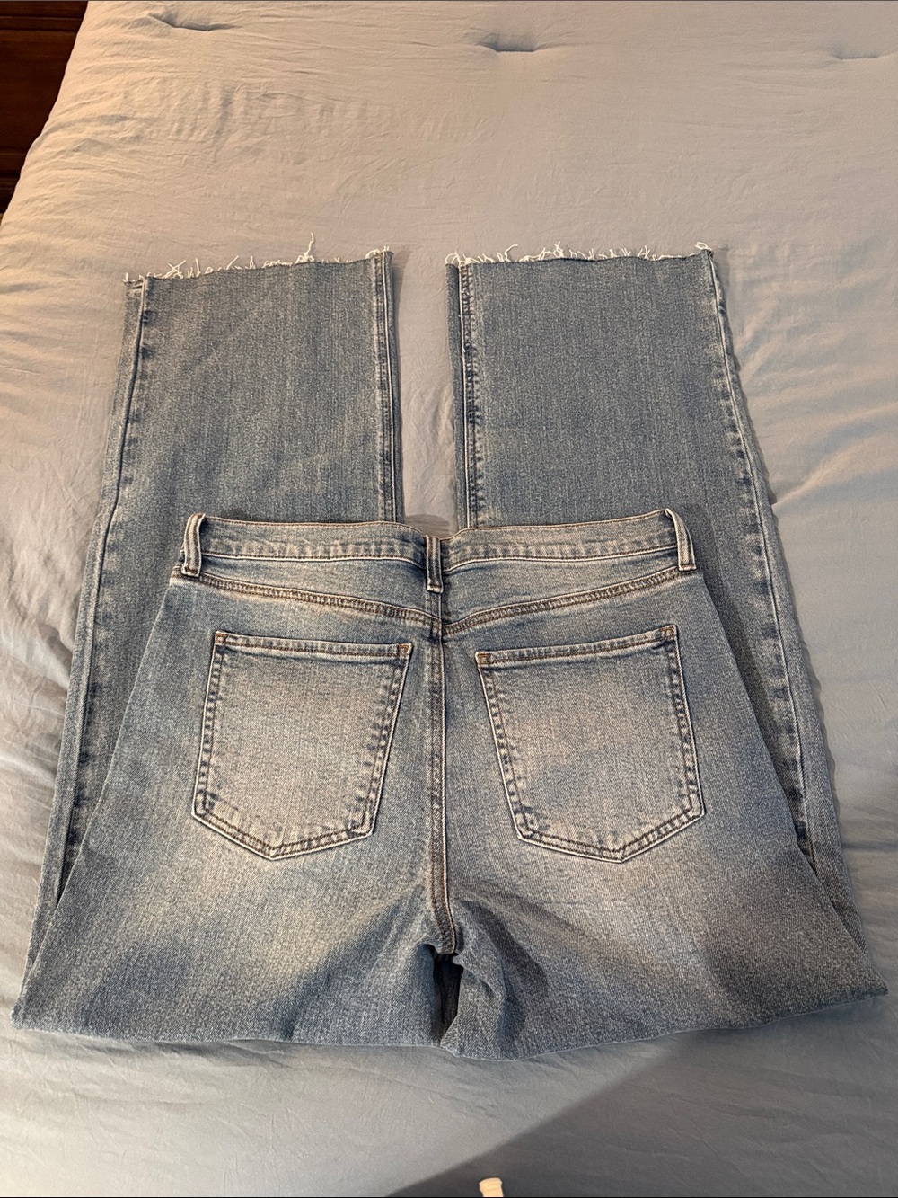 Light Wash Women’s Straight Leg Jeans - Light Blue